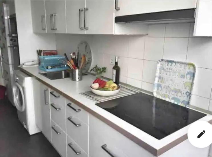 Appartamento Piso Centrico, Bonito, Acogedor, Aire Acondicionado Y Piscina Enfrente De Casa Madrid Esterno foto